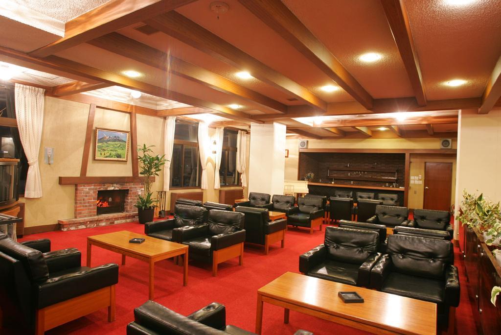 Hotel Villa Montsaint Гуджо Екстериор снимка